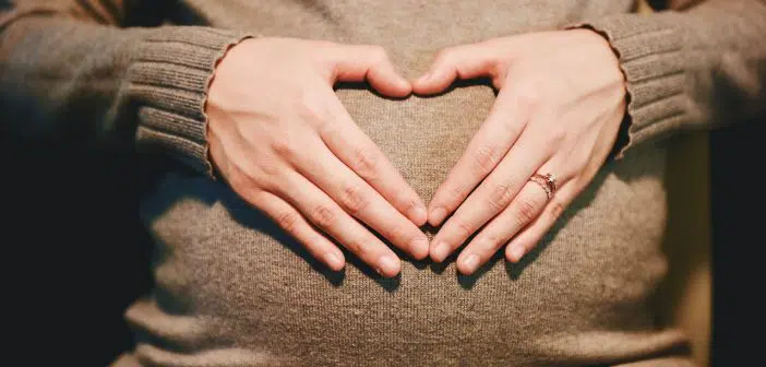 Maternità obbligatoria, cos’è e come funziona il congedo o astensione: ultime novità
